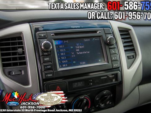 Used 2013 Toyota Tacoma PreRunner w/ TRD Sport Pkg image 15