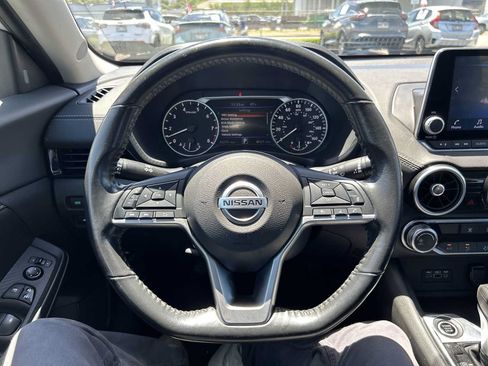 Used 2022 Nissan Sentra SV FWD image 11