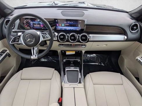 New 2026 Mercedes-Benz GLB 250 image 15