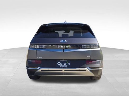 Used 2023 Hyundai Ioniq 5 SEL image 16