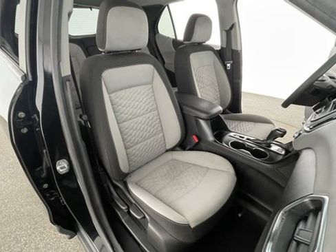 Used 2020 Chevrolet Equinox LS w/ LS Convenience Package image 46