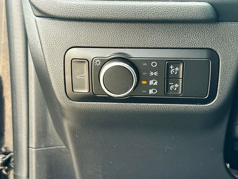 Used 2025 Ford Escape ST-Line w/ Tech Pack #1 FWD image 10