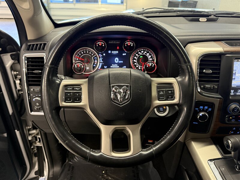 Used 2013 RAM 1500 Laramie w/ Convenience Group AWD/4WD image 4