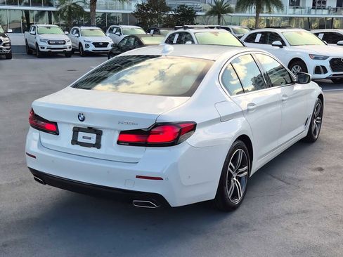 Used 2021 BMW 530e w/ Premium Package image 6