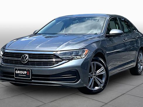 Used 2022 Volkswagen Jetta SE FWD image 1