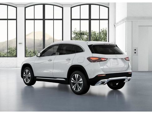 New 2026 Mercedes-Benz GLA 250 4MATIC image 29
