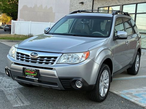 Used 2011 Subaru Forester 2.5X Limited AWD/4WD image 1