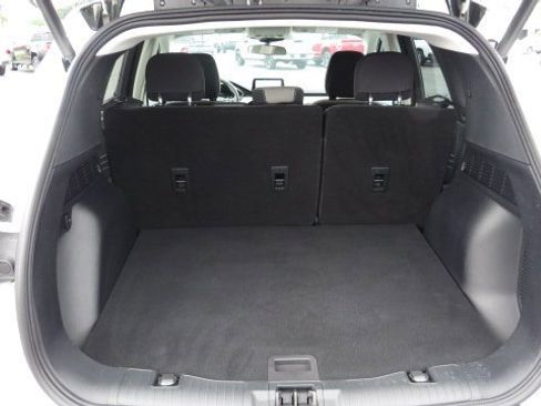 Certified 2022 Ford Escape SE w/ SE Sport Appearance Package image 29