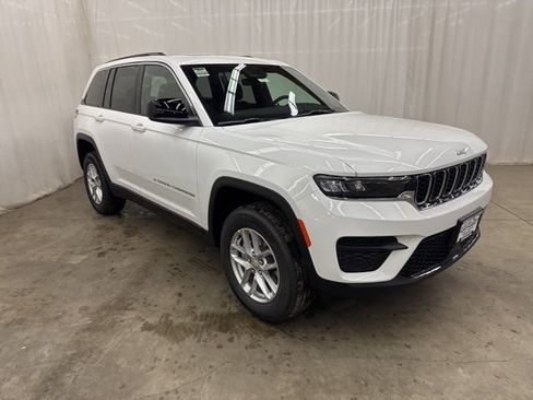 New 2025 Jeep Grand Cherokee Laredo X image 1