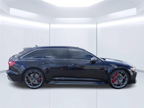 Certified 2024 Audi RS 6 performance AWD/4WD image 11