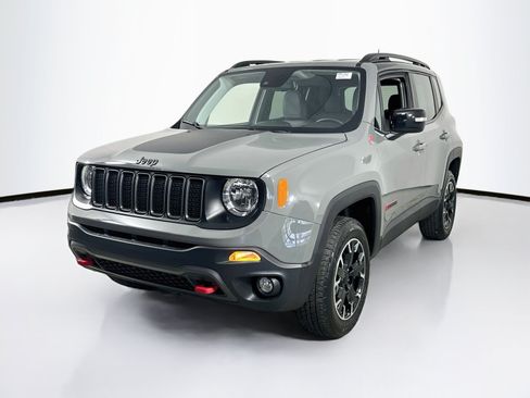 Used 2023 Jeep Renegade Trailhawk w/ Trailhawk Elite Group AWD/4WD image 1