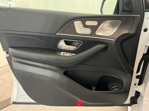 New 2026 Mercedes-Benz GLS 450 4MATIC image 14