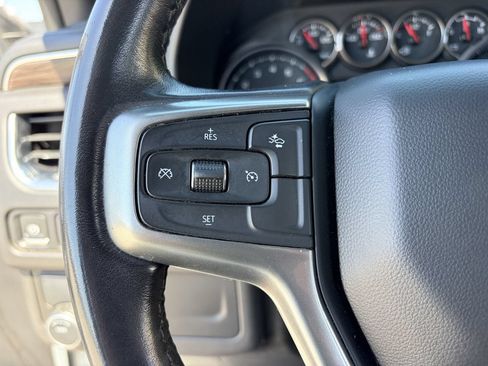 Used 2021 Chevrolet Suburban LS RWD image 21