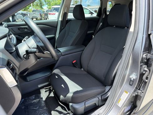 Used 2024 Nissan Rogue S FWD image 28