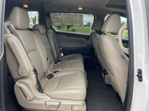 Used 2024 Honda Odyssey EX-L image 13