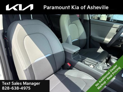 New 2027 Kia Seltos EX w/ EX Panoramic Sunroof Package AWD/4WD image 21