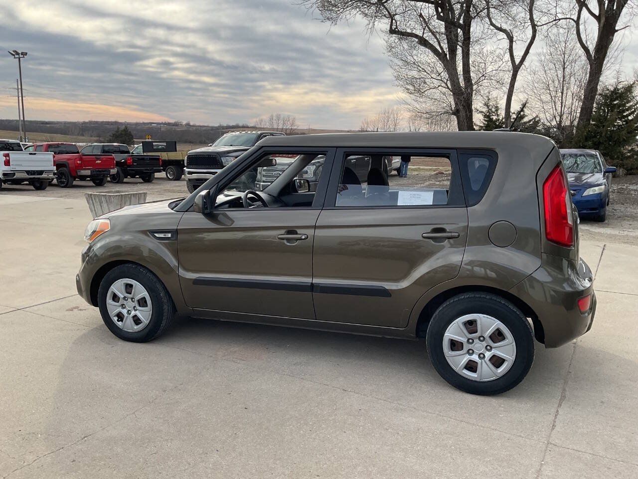 Used 2013 Kia Soul FWD image 6