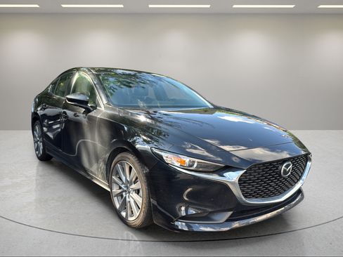Used 2022 MAZDA MAZDA3 s FWD image 4