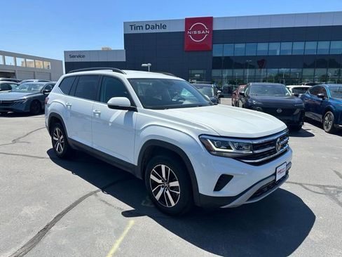 Used 2023 Volkswagen Atlas SE FWD image 1