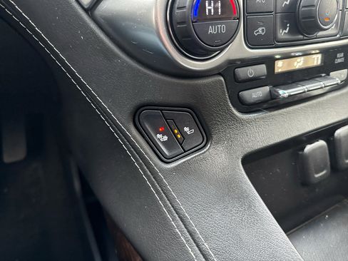 Used 2016 Chevrolet Tahoe LT image 22