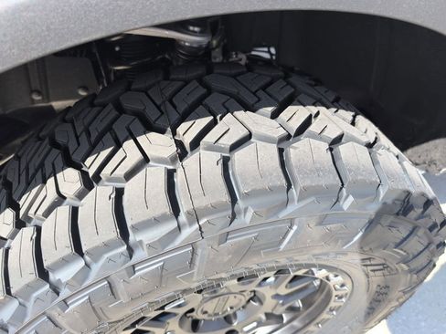 New 2025 Ford Bronco Base image 18