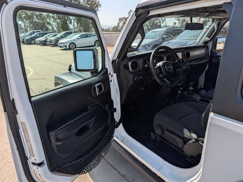 Used 2021 Jeep Wrangler Sport AWD/4WD image 30