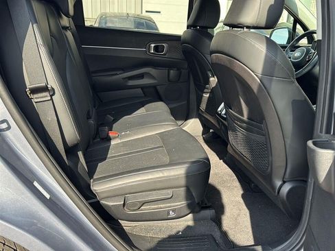 Used 2021 Kia Sorento S w/ Panoramic Sunroof Package FWD image 19