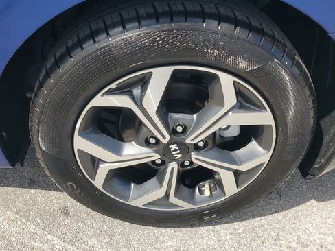 Used 2019 Kia Forte LXS image 27