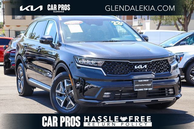 Certified 2023 Kia Sorento EX FWD image 1