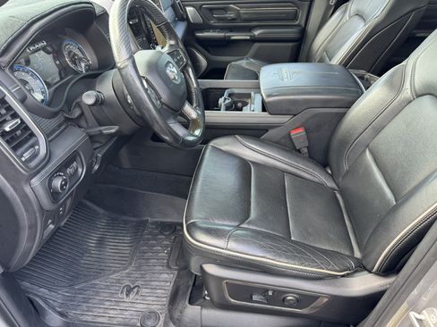 Used 2019 RAM 1500 Limited RWD image 9