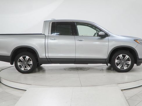 Used 2017 Honda Ridgeline RTL-E image 16