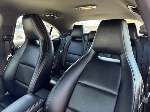 Used 2019 Mercedes-Benz CLA 250 image 26