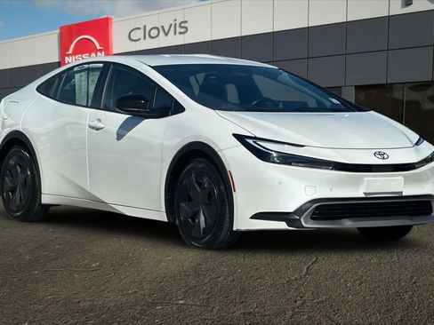 Used 2024 Toyota Prius Prime FWD image 10