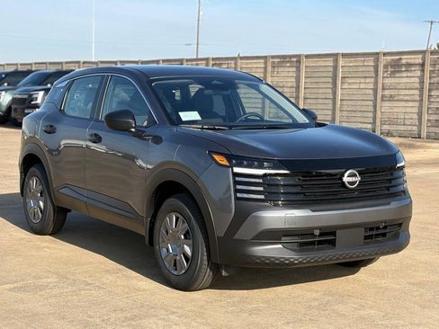 New 2026 Nissan Kicks S image 5