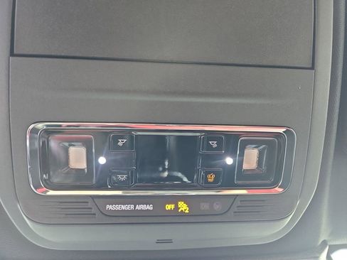 Used 2025 Lincoln Corsair Reserve image 23