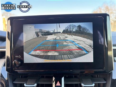 Used 2024 Toyota Corolla SE w/ SE Package image 31