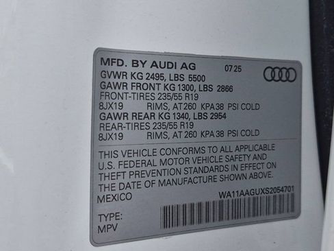 Certified 2025 Audi Q5 Premium w/ Convenience Package AWD/4WD image 25