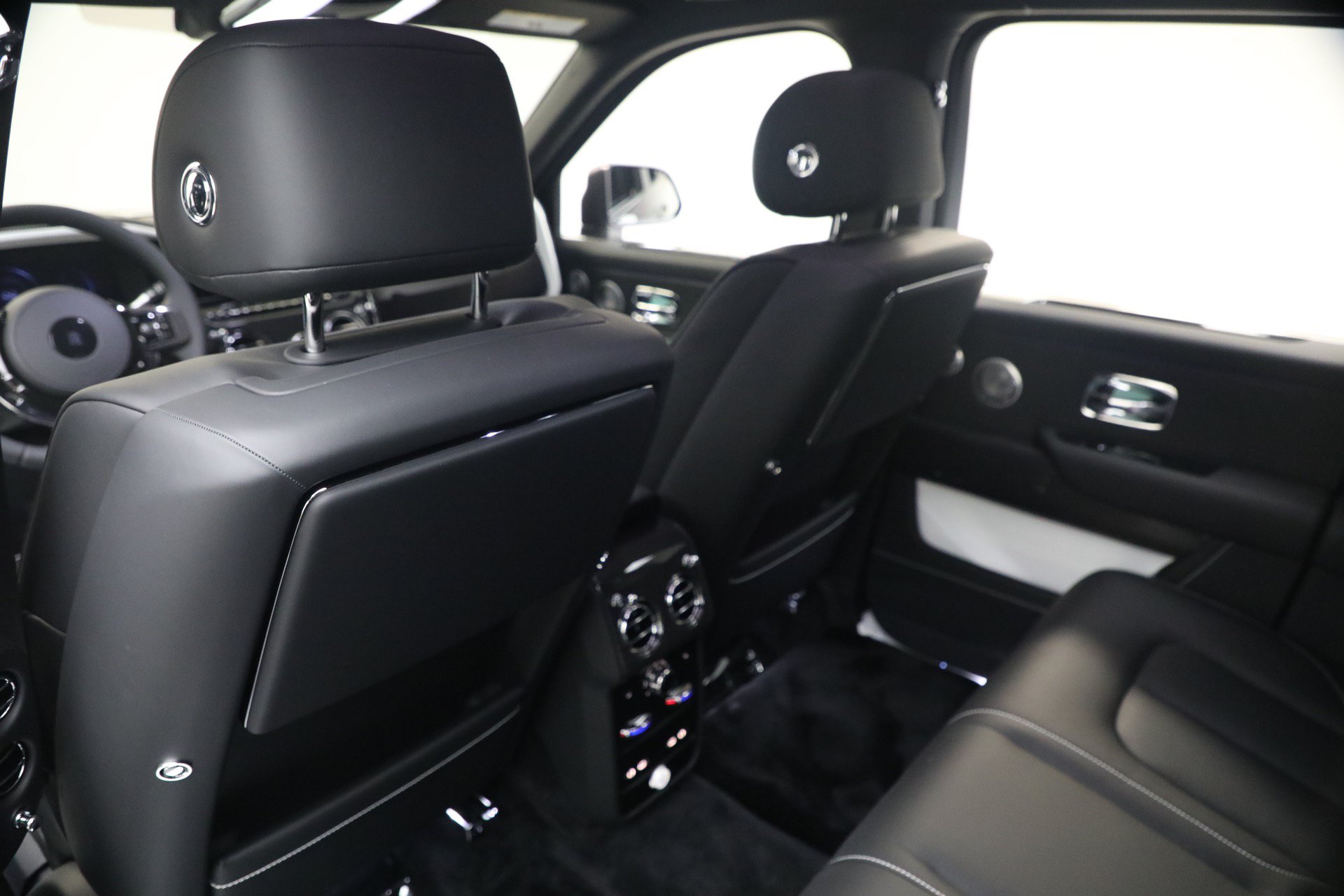 New 2027 Rolls-Royce Cullinan Black Badge AWD/4WD image 26