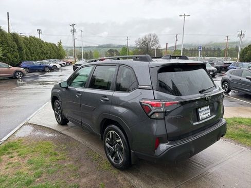 New 2026 Subaru Forester Premium AWD/4WD image 4