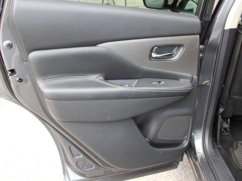 Used 2020 Nissan Murano SV image 12