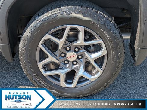 Used 2023 GMC Sierra 1500 SLT image 9