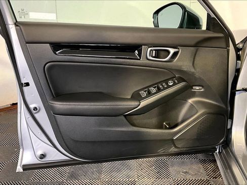 Used 2024 Honda Civic Touring image 22