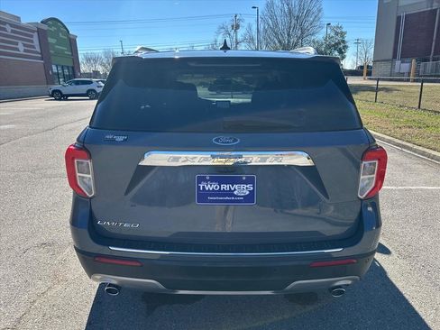 Certified 2021 Ford Explorer Limited w/ Equipment Group 301A image 4