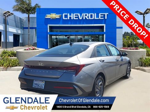 Used 2024 Hyundai Elantra SEL image 4