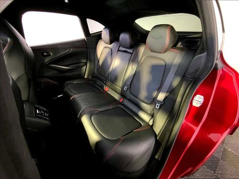 Used 2021 Aston Martin DBX image 24