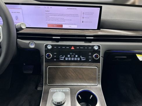 Certified 2026 Genesis GV80 2.5T Select AWD/4WD image 9