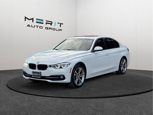 Used 2018 BMW 330i Sedan w/ Convenience Package image 4