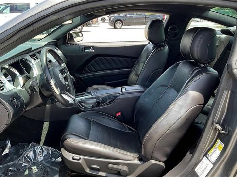 Used 2014 Ford Mustang GT Premium w/ Comfort Package RWD image 20