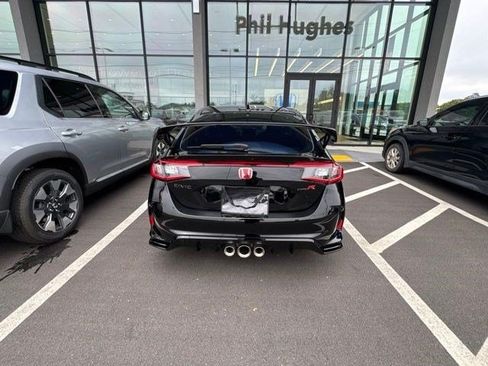 Used 2025 Honda Civic Type R image 11