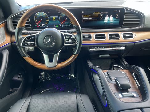Used 2021 Mercedes-Benz GLS 450 4MATIC image 16